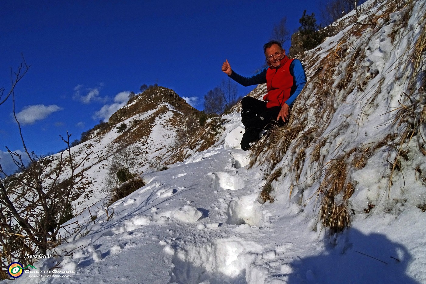 18 Salgo io, sale anche la neve !.JPG -                                